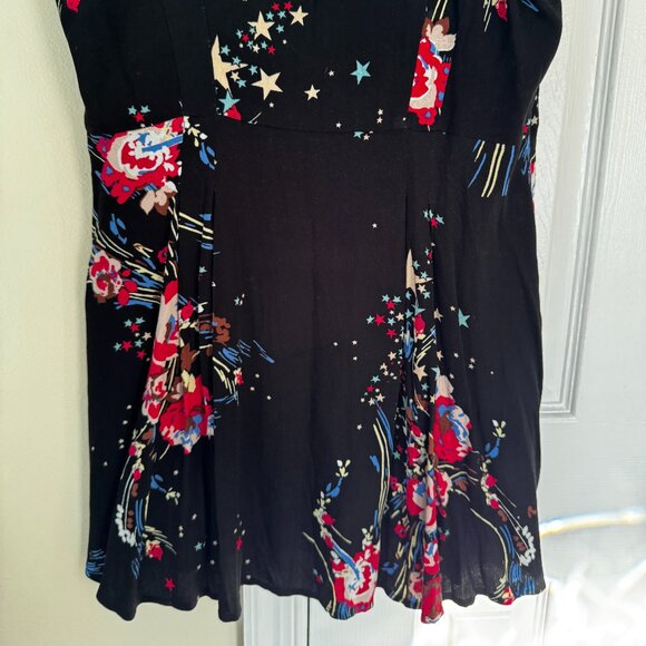 NWT Free People Sleeveless Black, Red, Blue Tunic Floral and Star Print - Picture 10 of 10